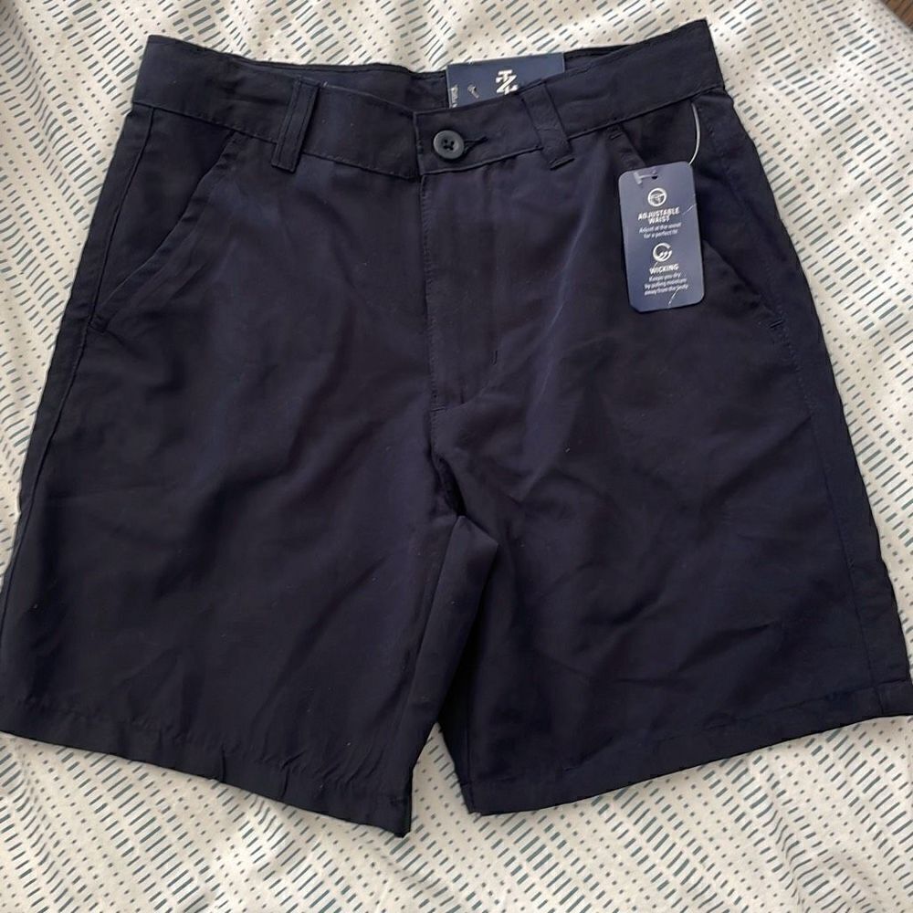 NWT! Izod Navy Blue Flat Front Shorts Size 7